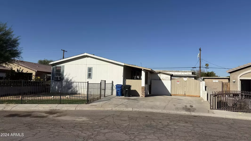 11206 W APACHE Street, Avondale, AZ 85323