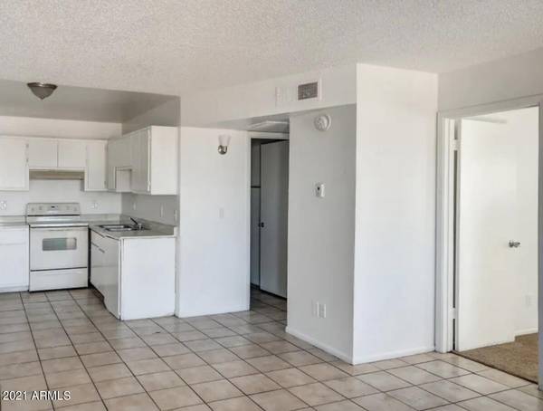 Phoenix, AZ 85021,1709 W MOUNTAIN VIEW Road #106