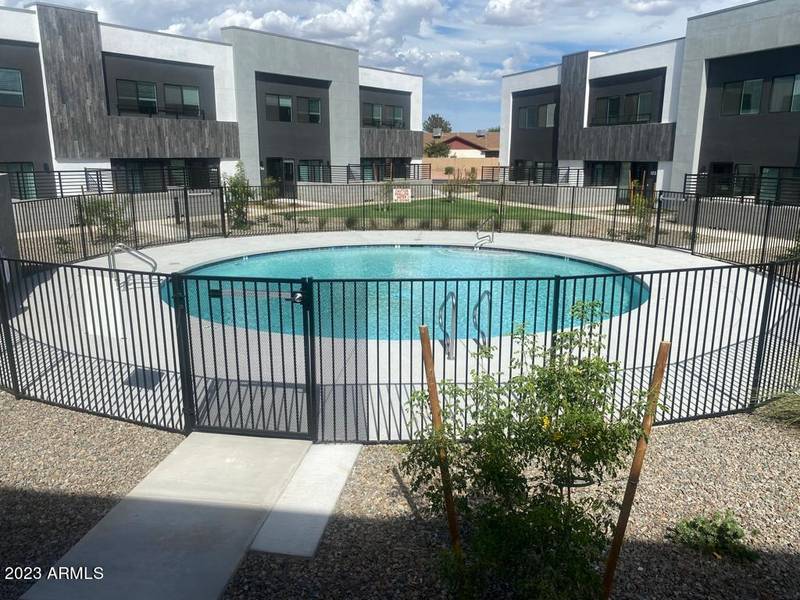 432 S 32nd Street #107, Mesa, AZ 85204