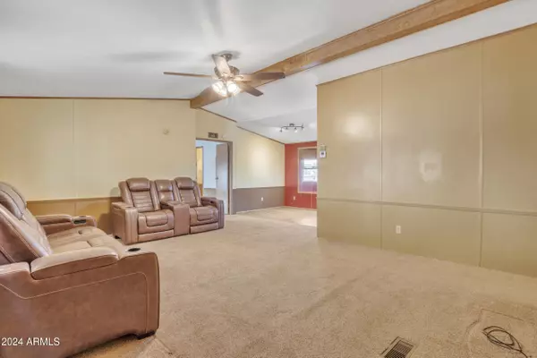 Casa Grande, AZ 85122,120 W ONEIL Drive #84