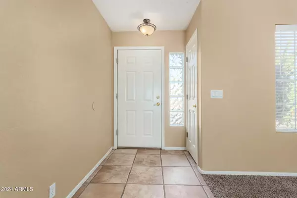 Chandler, AZ 85225,851 W Saragosa Street