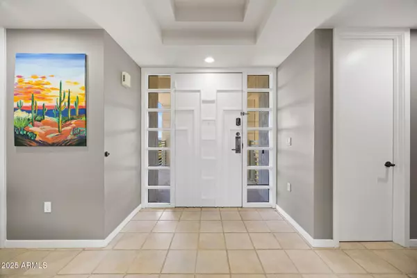 Phoenix, AZ 85016,2802 E CAMINO ACEQUIA Drive #8