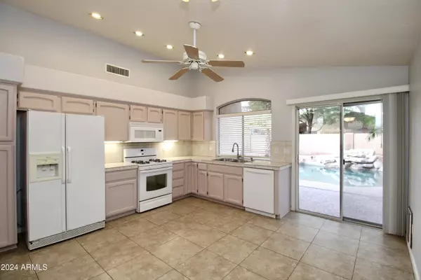 Gilbert, AZ 85233,474 W SAN Remo Street