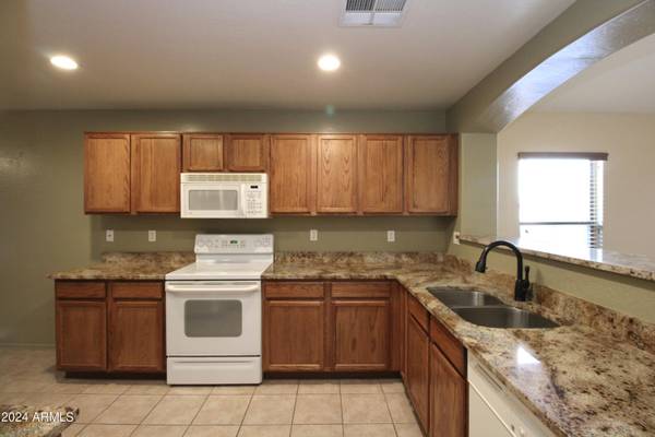 Queen Creek, AZ 85142,23097 S 215TH Street