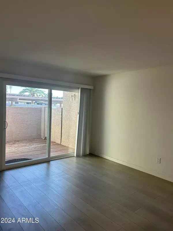 Mesa, AZ 85210,623 W GUADALUPE Road #160