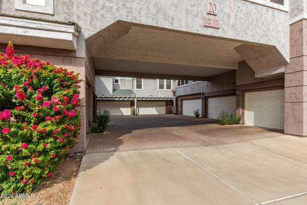 Scottsdale, AZ 85254,15221 N CLUBGATE Drive #1148