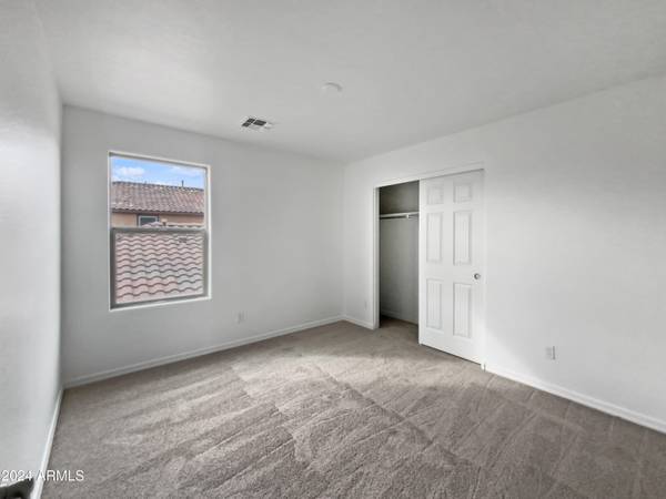 San Tan Valley, AZ 85144,4042 W KIRKLAND Avenue