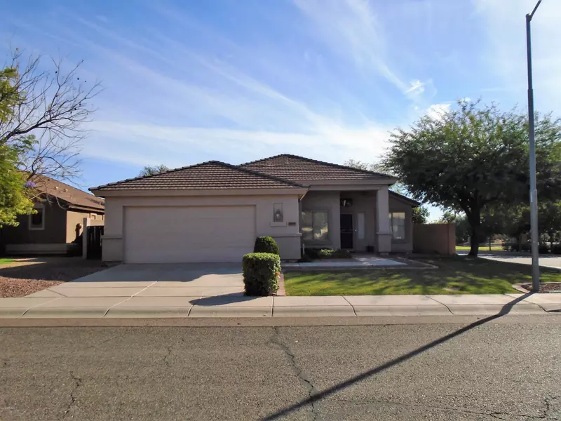 6887 W ROSE GARDEN Lane, Glendale, AZ 85308