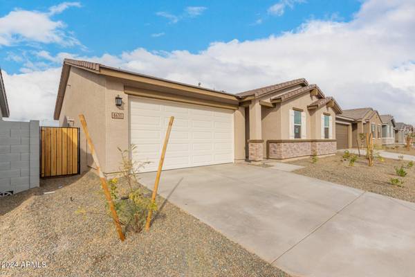 Tolleson, AZ 85353,8630 W ALBENIZ Place