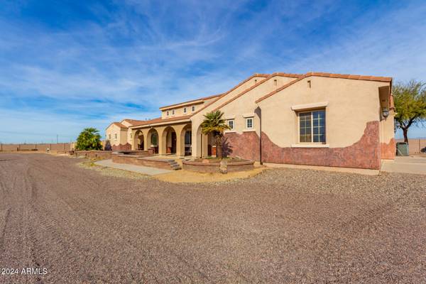 Wittmann, AZ 85361,18208 W HAPPY VALLEY Road