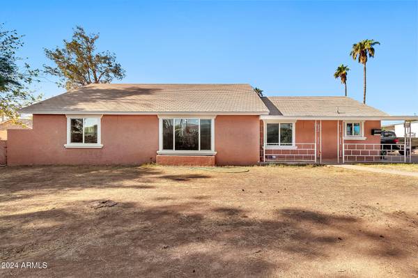 618 N STAPLEY Drive, Mesa, AZ 85203