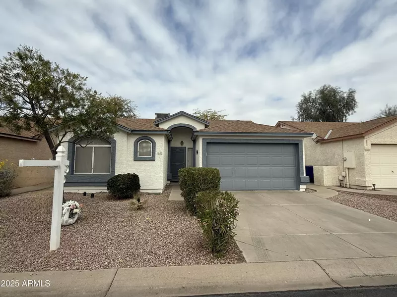 1812 E PEACH TREE Drive, Chandler, AZ 85249