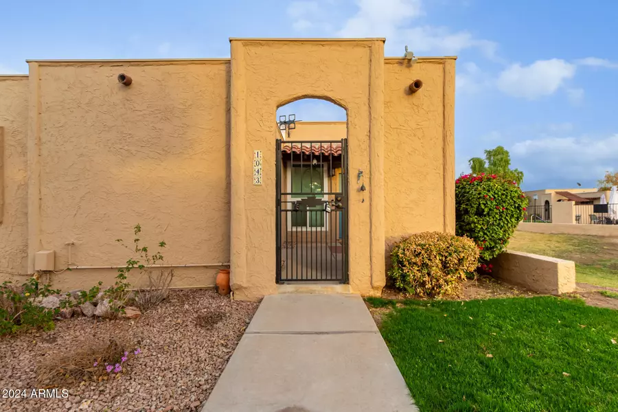 1043 E NORTHERN Avenue, Phoenix, AZ 85020