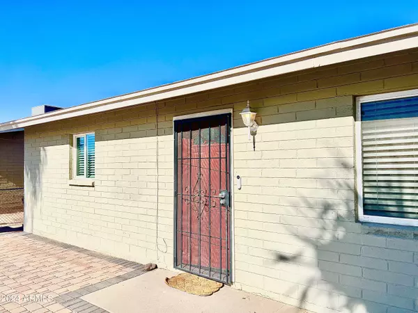 Phoenix, AZ 85041,3522 W LA SALLE Street