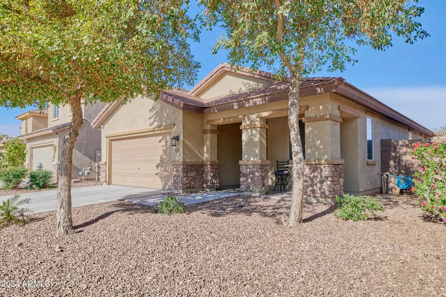 6908 W HARWELL Road, Laveen, AZ 85339