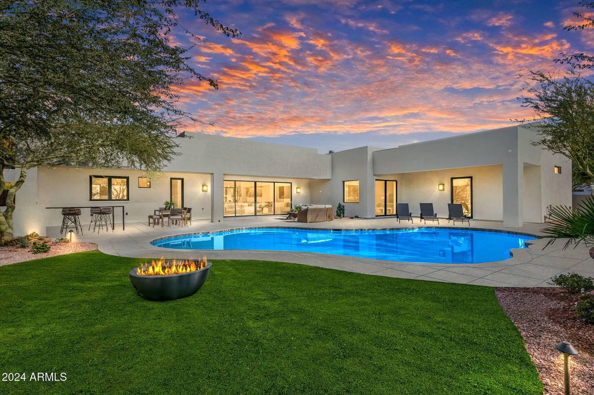 Paradise Valley, AZ 85253,6715 E Beryl Avenue