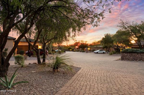 Gold Canyon, AZ 85118,8128 E GREYTHORN Drive