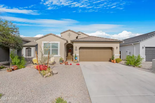 9788 E HAY LOFT Drive, Florence, AZ 85132