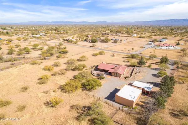 Hereford, AZ 85615,6654 S CALLE DE LA CEREZA --