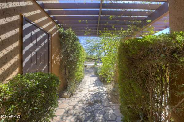 Carefree, AZ 85377,1718 E STAGHORN Lane