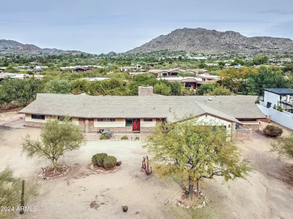 Paradise Valley, AZ 85253,5302 E MCDONALD Drive