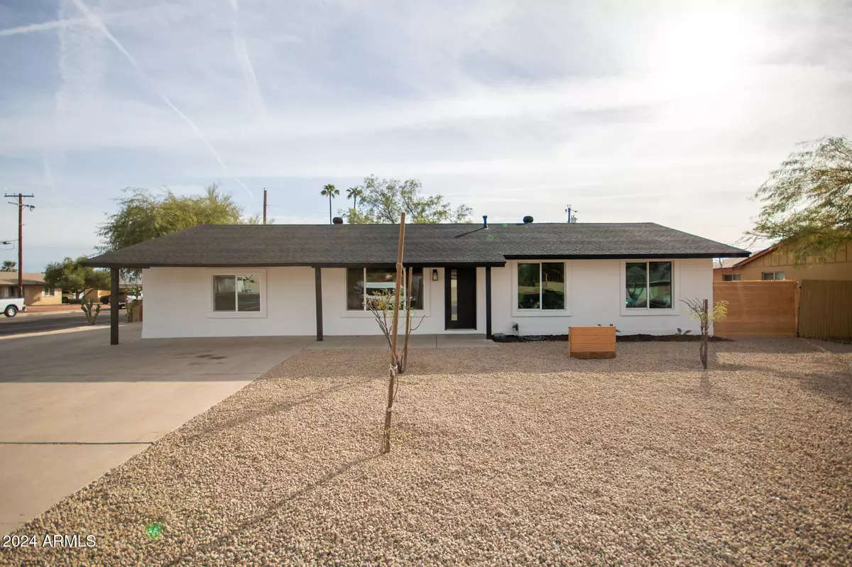 Phoenix, AZ 85023,1501 W GROVERS Avenue