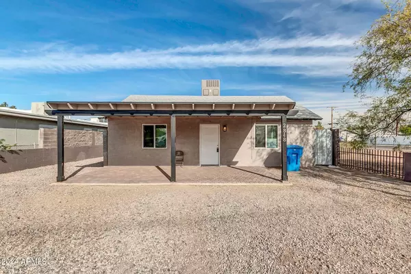 2848 E ADAMS Street, Phoenix, AZ 85034