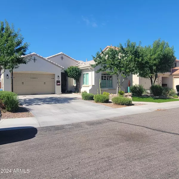 2004 E BRIGADIER Drive, Gilbert, AZ 85298