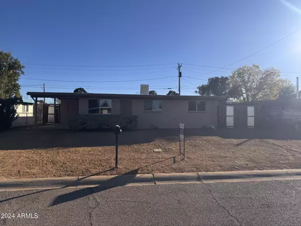 300 W BUSBY Drive, Sierra Vista, AZ 85635