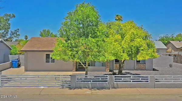 Phoenix, AZ 85043,6160 W FILLMORE Street