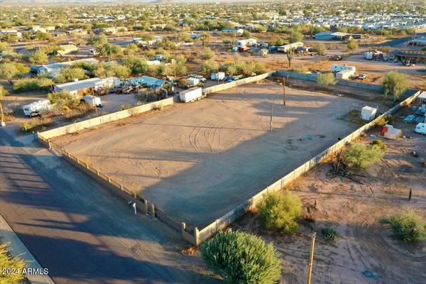 Apache Junction, AZ 85120,1851 W WINDSONG Street #-