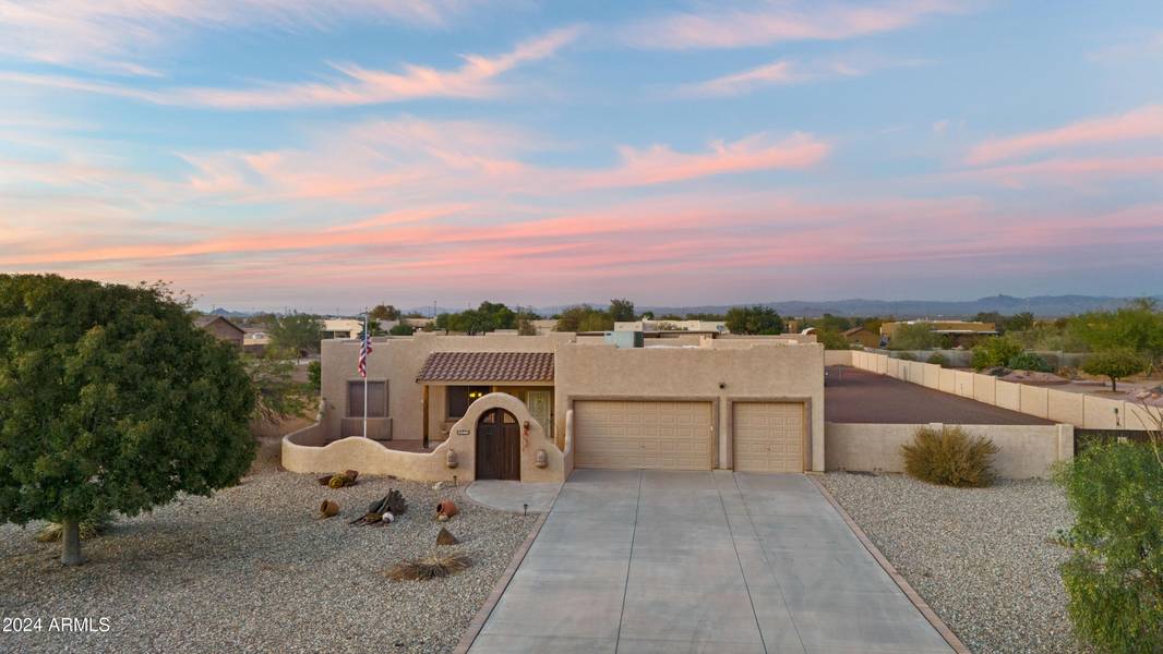 24916 W RED ROBIN Drive, Wittmann, AZ 85361