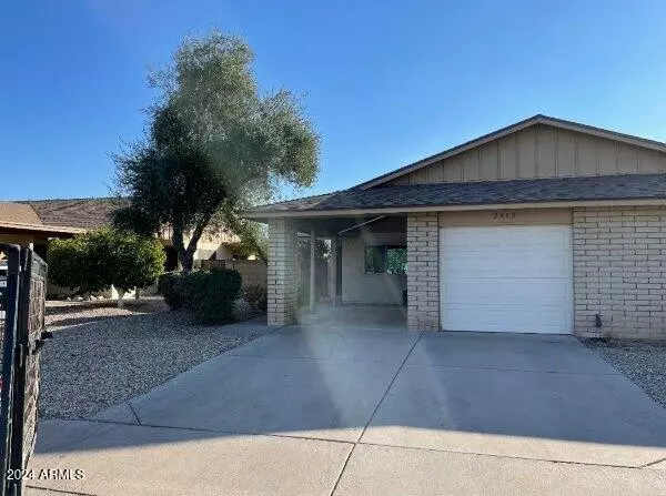 2415 W Kilarea Avenue, Mesa, AZ 85202