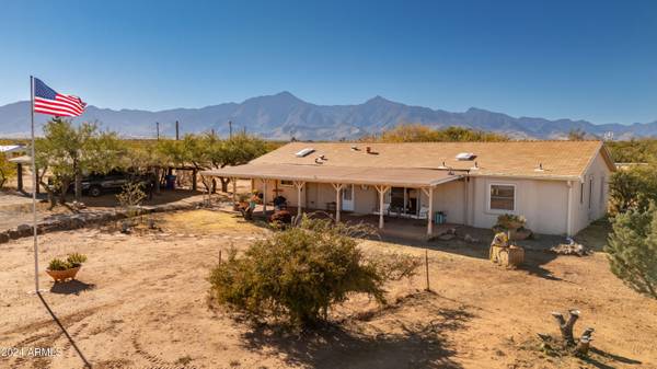 Hereford, AZ 85615,6944 S Appaloosa Place