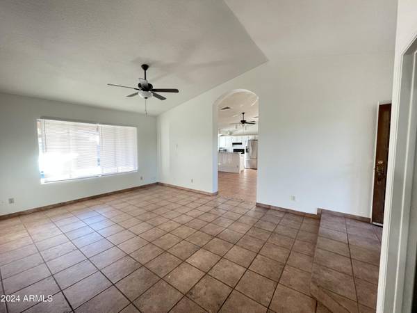 Chandler, AZ 85224,1609 N LONGMORE Street