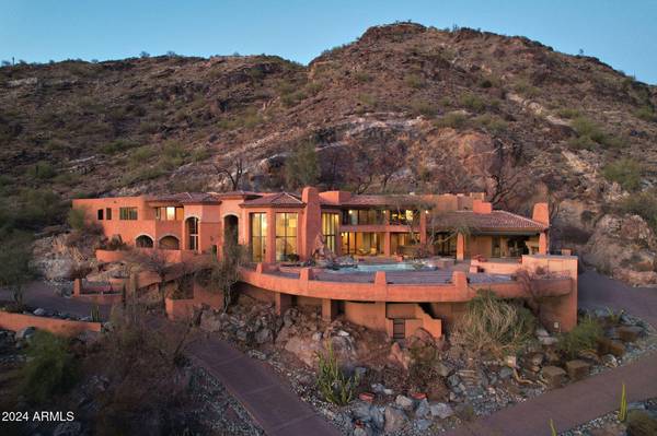 Paradise Valley, AZ 85253,6020 E INDIAN BEND Road