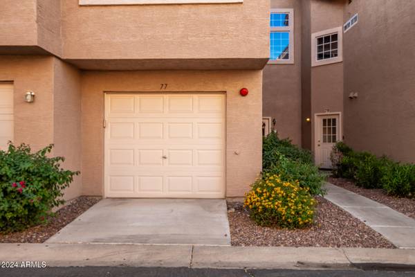 Gilbert, AZ 85234,1633 E LAKESIDE Drive #77