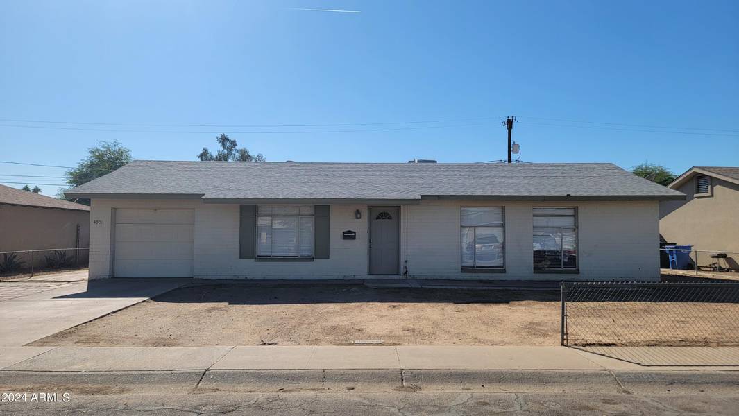 4901 W CHEERY LYNN Road, Phoenix, AZ 85031