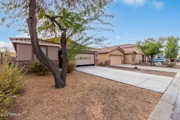 San Tan Valley, AZ 85140,975 E DANIELLA Drive