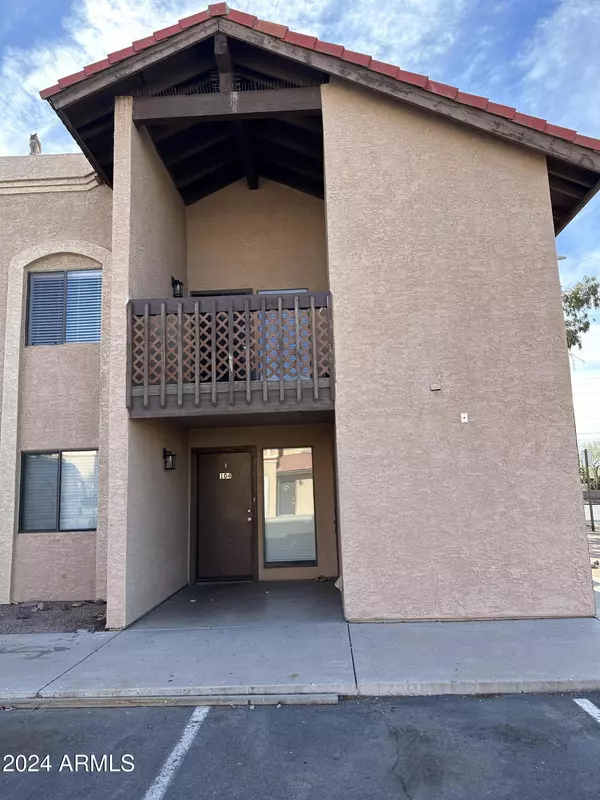 Mesa, AZ 85213,2650 E MCKELLIPS Road #204