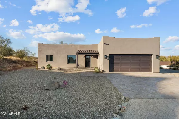 44635 San Domingo Peak Trail, Morristown, AZ 85342