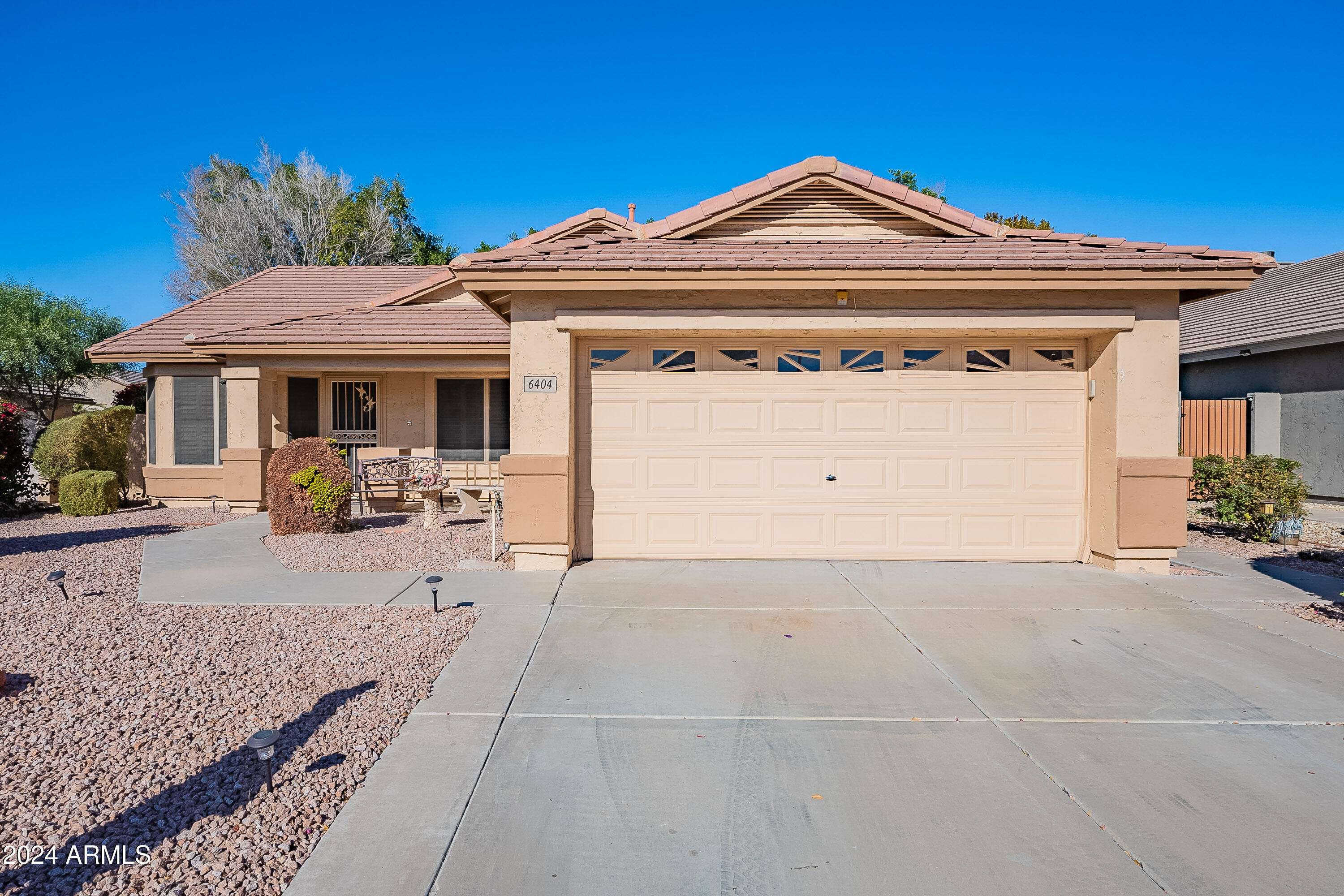 6404 W BEHREND Drive, Glendale, AZ 85308