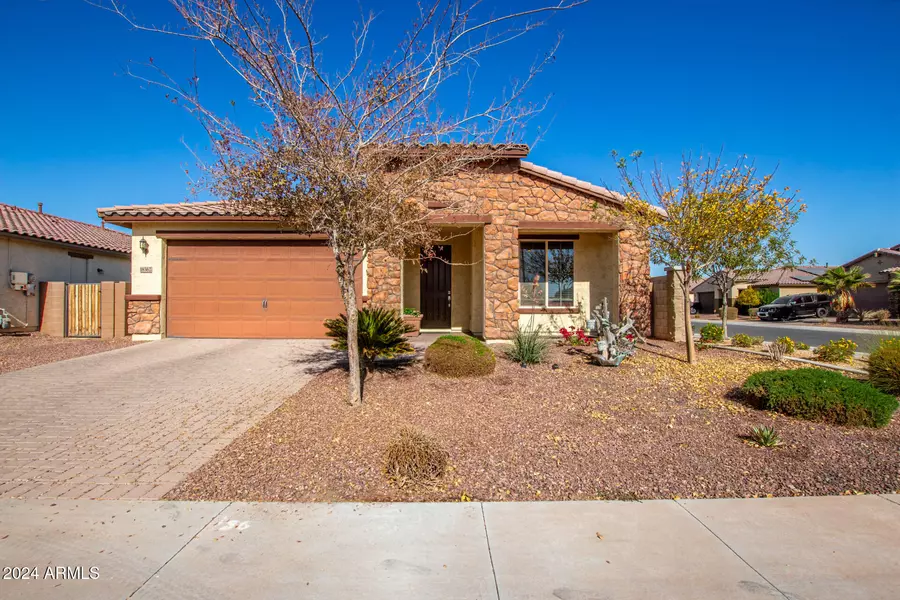 18362 W ILLINI Street, Goodyear, AZ 85338