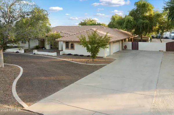 5145 W FALLEN LEAF Lane, Glendale, AZ 85310