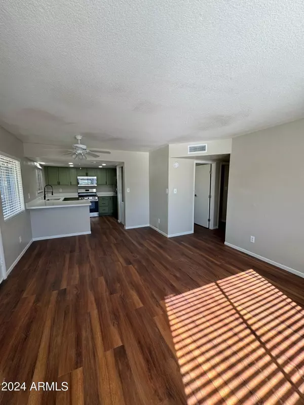 Phoenix, AZ 85016,2704 E TURNEY Avenue #4