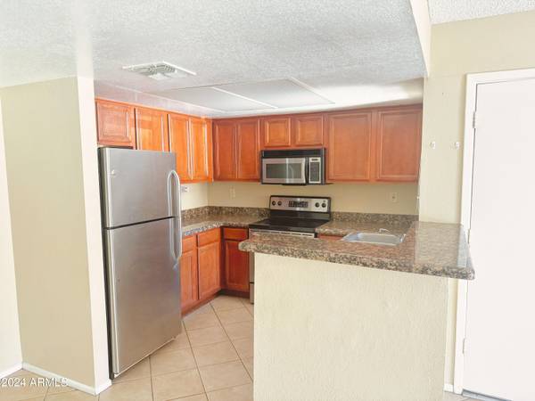 Glendale, AZ 85304,5757 W Eugie Avenue #2003