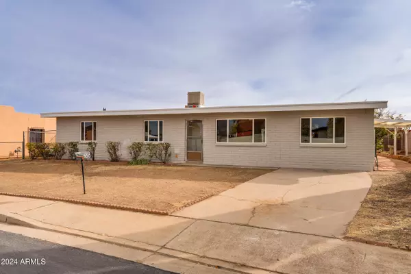 300 HIGHLAND Drive, Sierra Vista, AZ 85635