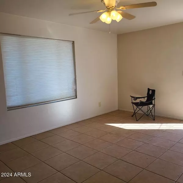 Mesa, AZ 85203,460 N HALL --