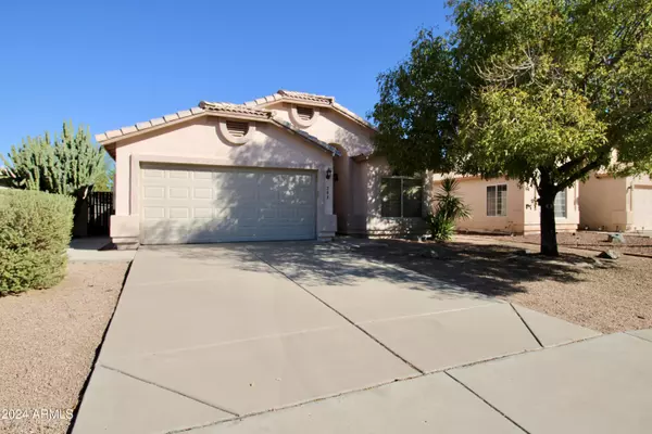 208 W JASPER Drive, Gilbert, AZ 85233