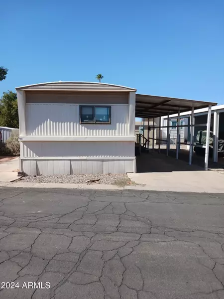 7591 W BATTAGLIA Drive #C-11, Casa Grande, AZ 85193